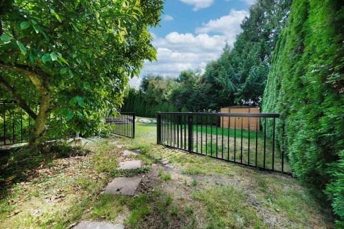 BASEMENT-1630 Lawson Avenue , West Vancouver, BC V7V 2C9 5