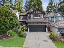 3277 Chartwell Grn  Coquitlam, BC V3E 3M9