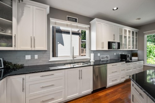 3277 Chartwell Grn, Coquitlam, BC 