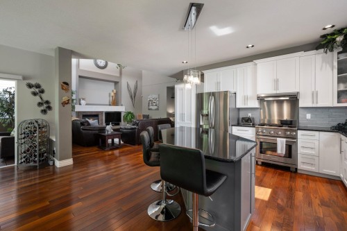 3277 Chartwell Grn, Coquitlam, BC 