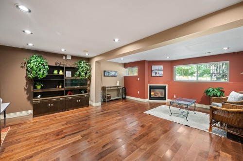 3277 Chartwell Grn, Coquitlam, BC 