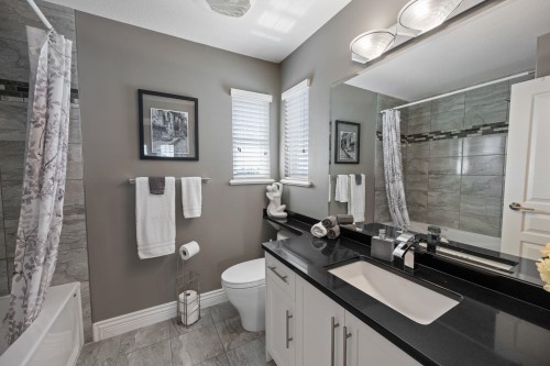 3277 Chartwell Grn, Coquitlam, BC 