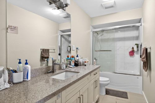 557 21St Avenue E, Vancouver, BC 