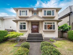 3262 12th Avenue W Vancouver, BC V6K 2R9