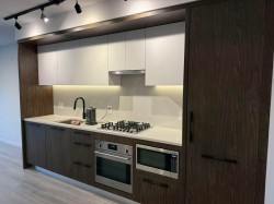 3xx-5189 Earles Street Vancouver, BC V5R 0M7