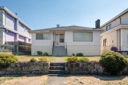 6758 Killarney Street  Vancouver, BC V5S 2Y3