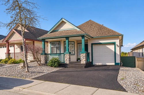 11537 228 Street  Maple Ridge, BC V2X 3N6