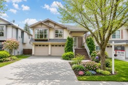 11469 207 Street Maple Ridge, BC V2X 1W9