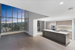 2406-1500 Fern Street North Vancouver, BC V7J 0E6