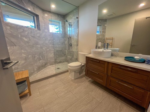 55xx Parthenon Place , West Vancouver, BC V7W 2V7 2