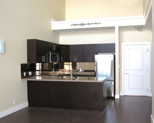 3FL-8400 Anderson Road , Richmond, BC V6Y 1S6 2
