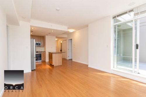 9232 University Crescent , Burnaby, BC V5A 0C8 4