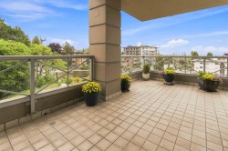 405-160 13th Street E North Vancouver, BC V7L 2L5