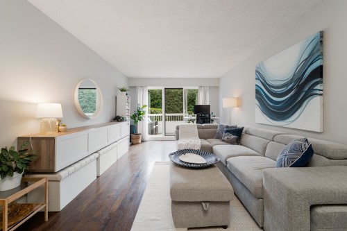 303-2450 Cornwall Avenue  Vancouver, BC V6K 1B8