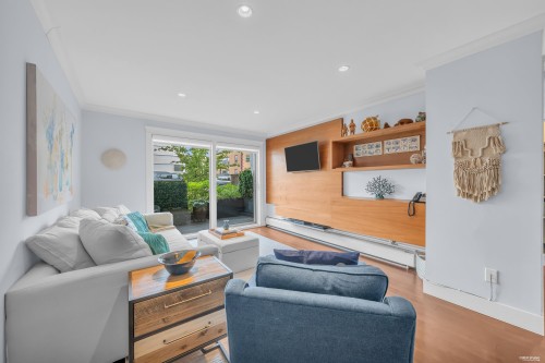 111-2040 Cornwall Avenue  Vancouver, BC V6J 1E1