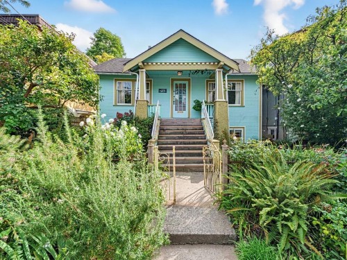 2076 Turner Street, Vancouver, BC 