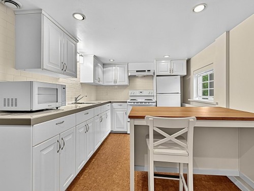 2076 Turner Street, Vancouver, BC 