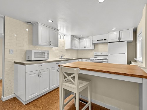 2076 Turner Street, Vancouver, BC 