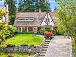 971 Canyon Boulevard North Vancouver, BC V7R 2K2