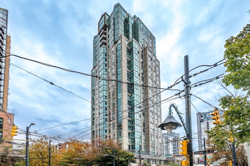 2601-1188 Howe Street  Vancouver, BC V6Z 2S8
