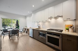 204-1738 55a Street Tsawwassen, BC V4M 0A9