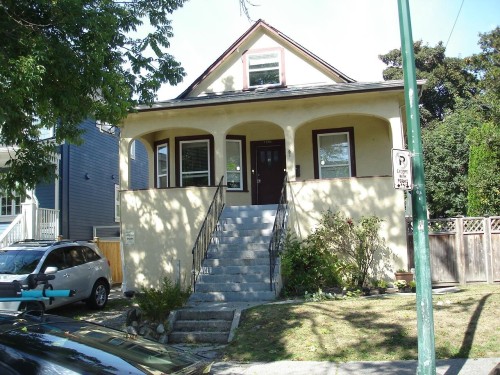 1745 Graveley Street, Vancouver, BC 