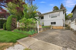 4820 Moss Street  Vancouver, BC V5R 3T2