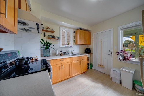 1978 8Th Avenue E, Vancouver, BC 