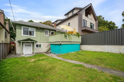 1978 8Th Avenue E, Vancouver, BC 