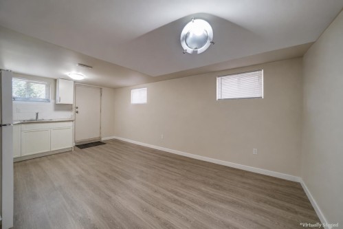 1978 8Th Avenue E, Vancouver, BC 