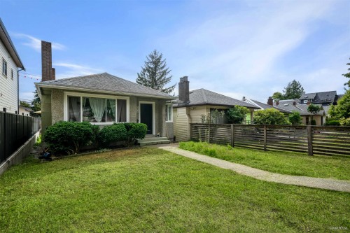 1978 8Th Avenue E, Vancouver, BC 