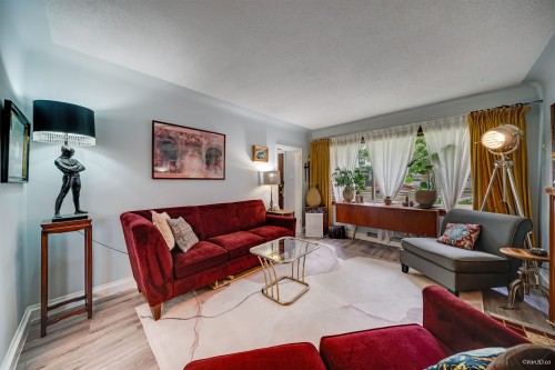 1978 8Th Avenue E, Vancouver, BC 