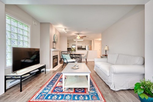 307-855 16th Street W, North Vancouver, BC V7P 1R2 3
