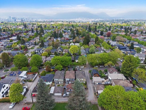 968 31St Avenue E, Vancouver, BC 