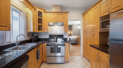 968 31St Avenue E, Vancouver, BC 