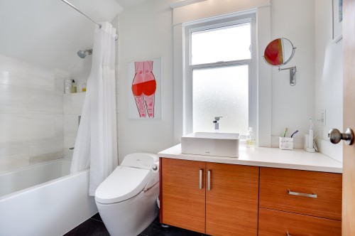 2227 7Th Avenue E, Vancouver, BC 
