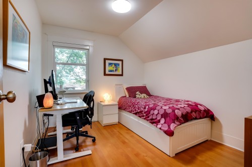 2227 7Th Avenue E, Vancouver, BC 