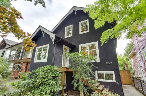 2227 7Th Avenue E, Vancouver, BC 