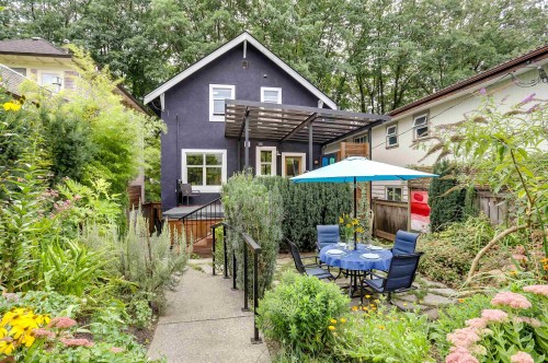 2227 7Th Avenue E, Vancouver, BC 