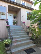 1342 Grant Street  Vancouver, BC V5L 2X5