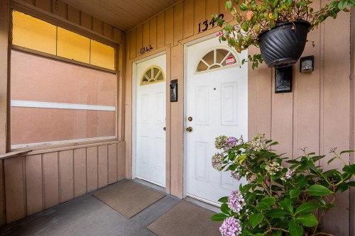 1342 Grant Street, Vancouver, BC 