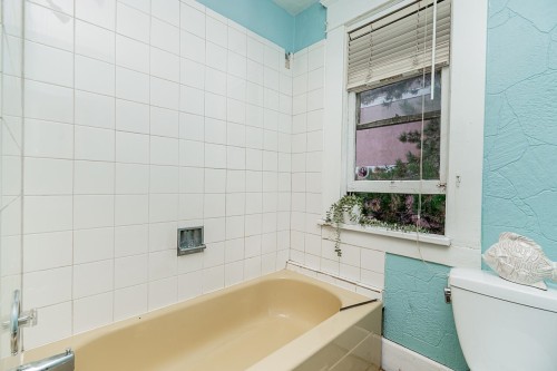 1342 Grant Street, Vancouver, BC 