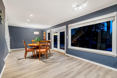 4740 Rutland Road, West Vancouver, BC 