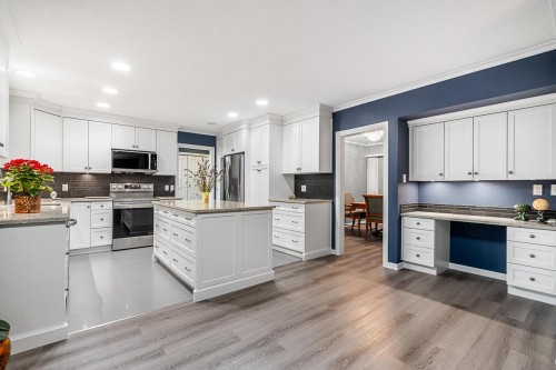 4740 Rutland Road, West Vancouver, BC 