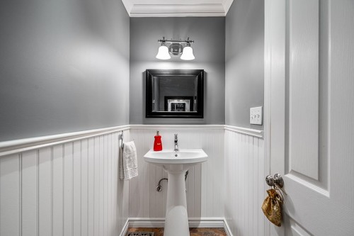 4740 Rutland Road, West Vancouver, BC 
