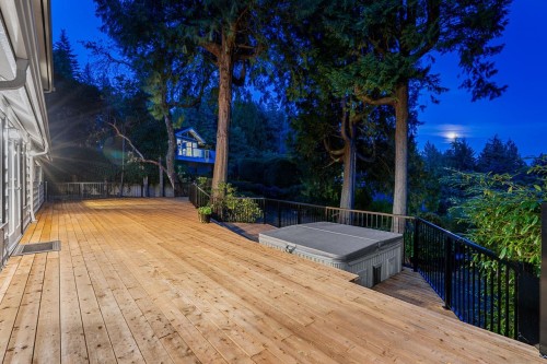 4740 Rutland Road, West Vancouver, BC 
