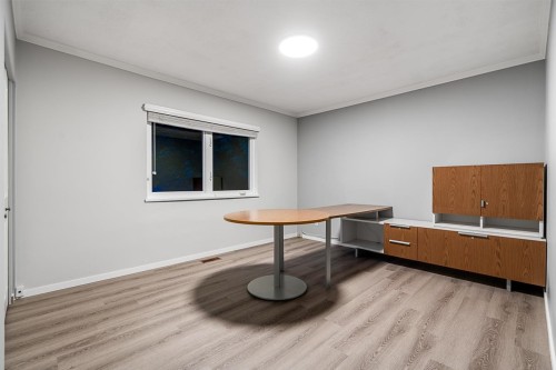 4740 Rutland Road, West Vancouver, BC 