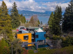 1775 Blanca Street Vancouver, BC V6R 4E4