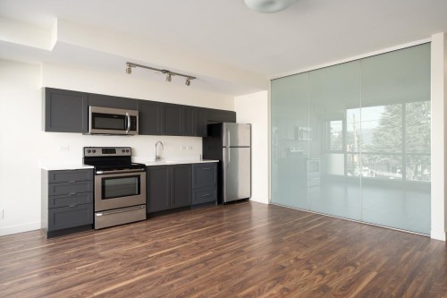 213-2511 Quebec Street , Vancouver, BC V5T 0B6 3