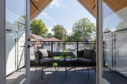 2068 1st Avenue E Vancouver, BC V5N 1B5